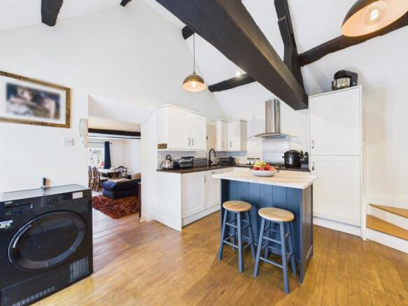Kitchen/Dining
