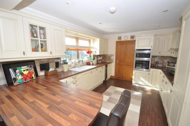 4 Trem Y Cwm, Llangynnin, St Clears, Carmarthen SA33 4JQ Photo 4