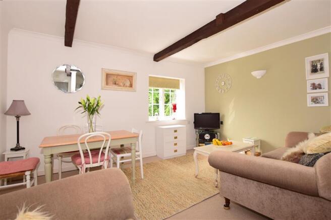 Lounge/ Dining Room