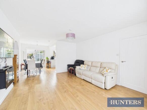 3 bed Semi-Detached for sale Image 9