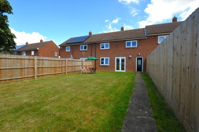 Garden & Rear Aspect