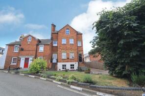Flat 8, 11 Luton House, North Square, Newport Pagnell MK16 8EP