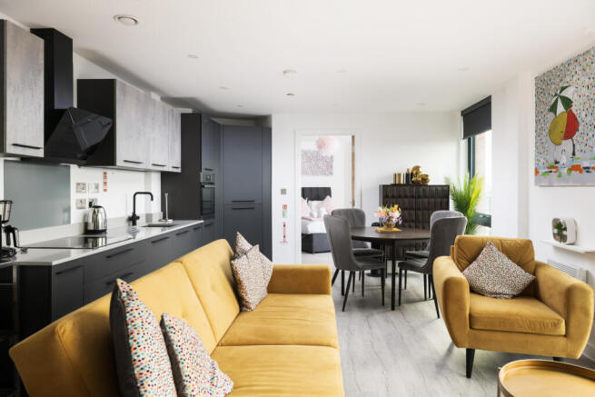 2 bed Penthouse for sale Image 5
