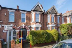 17, Ravenshurst Avenue, Hendon, London NW4 4EE