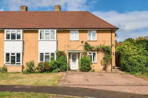 Kingston Avenue, East Horsley, KT24