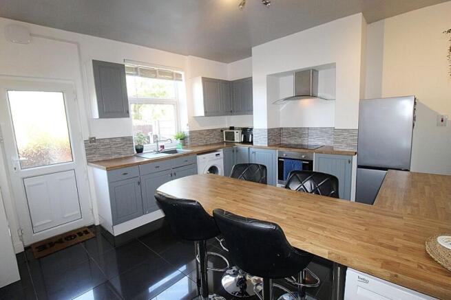 2 bed Terraced for sale Image 6