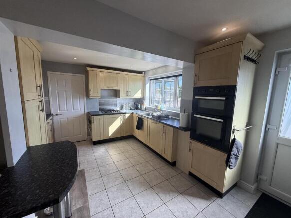Cherry Tree Avenue, Belper photo 4