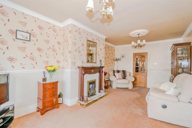 Sanstone Road, Walsall, WS33SF-2.jpg