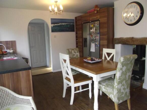 Kitchen/Breakfast Ro