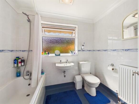 3 bed Terraced for sale Image 6
