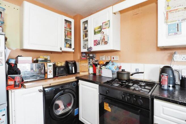 2 bed Semi-Detached for sale Image 4