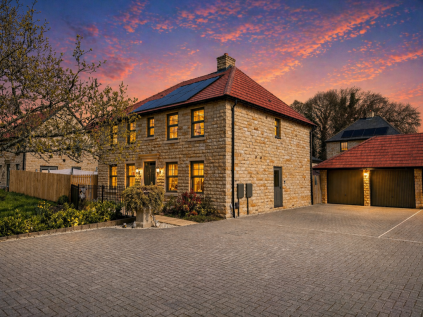 Woodnook Place, Burley In Wharfedale, LS29 7TY