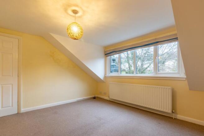 3 bed Flat for sale Image 10