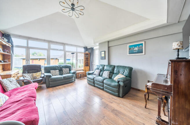 1375106-8-6909f73...