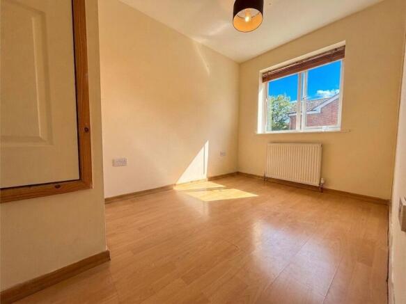 3 bed Semi-Detached for sale Image 12