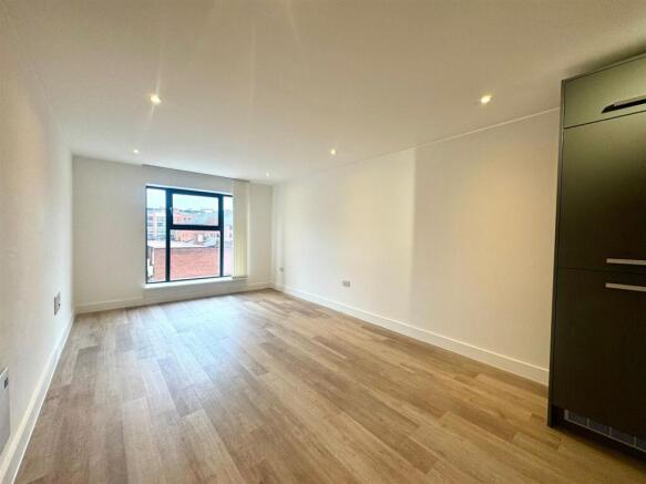 Living room pic 1.jpeg