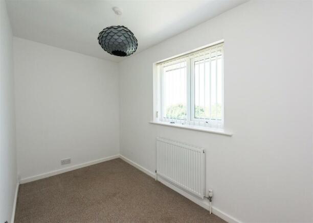 2 Royal Oak Drive-Bedroom 4.jpg