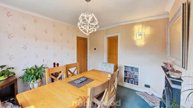 3 bed Semi-Detached for sale Image 11