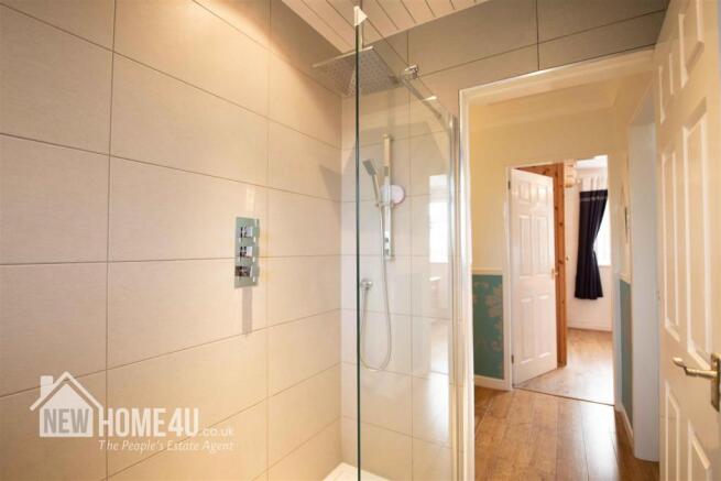 BATHROOM:
