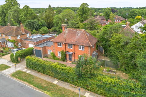 2 Youngs Rise, Welwyn Garden City, AL8