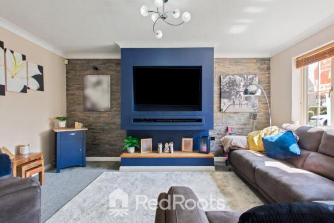 3 bed Semi-Detached for sale Image 10