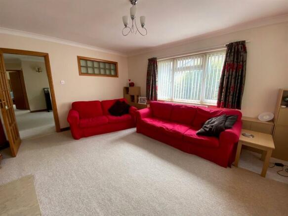 Living Room.jpg