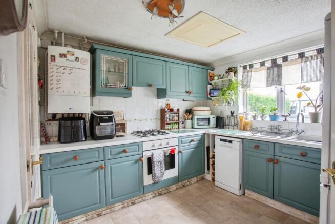 3 bed Detached for sale Image 11