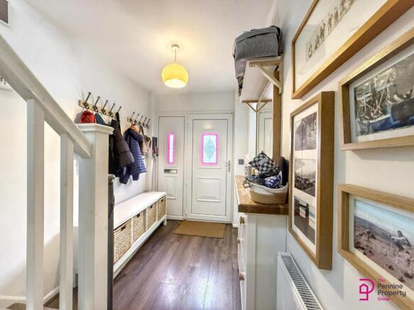 3 bed Semi-Detached to rent Image 8