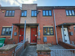 20, Leaf Street, Manchester M15 5LE