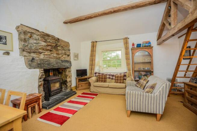 Lounge/Kitchen