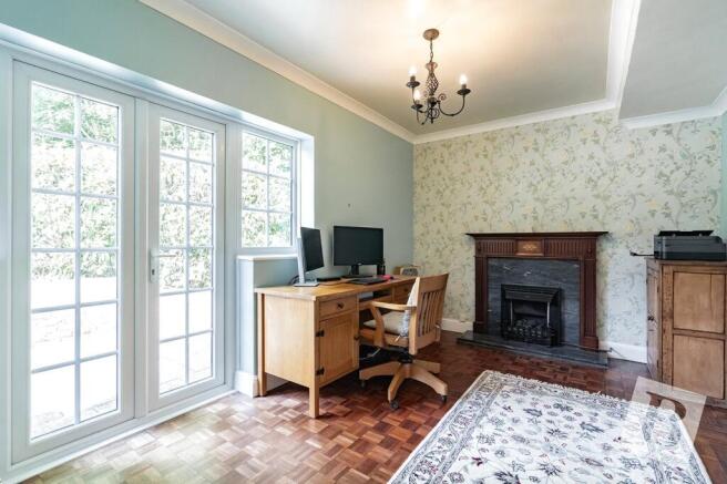 G/F Study/Bedroom 5