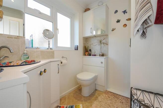 Ensuite.jpg