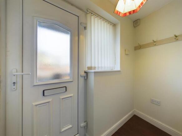1 bed Apartment to rent Image 9