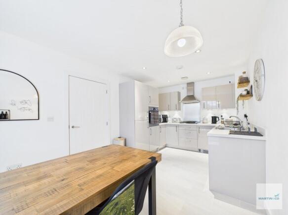 CAM03394G0-PR0362...