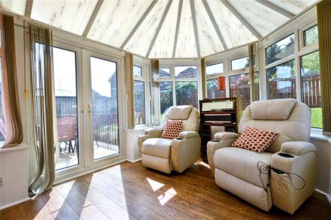 4 bed Detached for sale Image 7