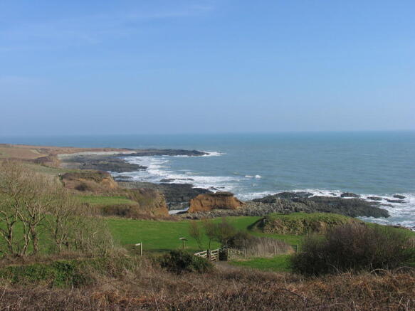 Photo 3