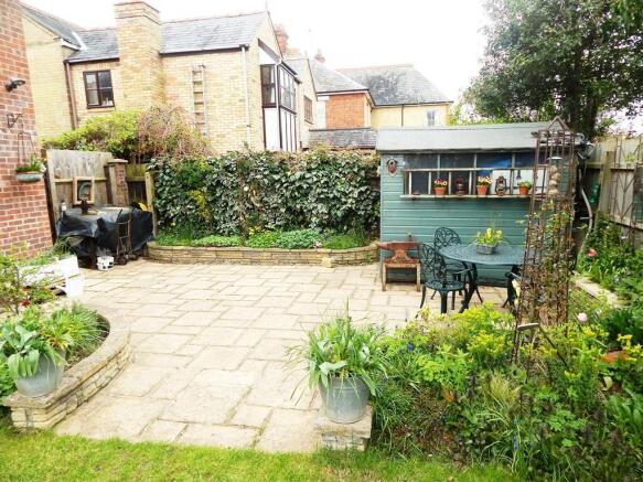 GARDEN 3.jpg