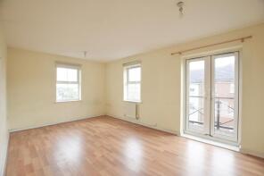 105, Piper Way, Ilford IG1 4FE