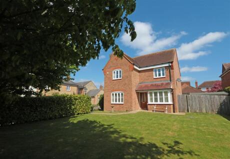 Blanes Close, Long Crendon