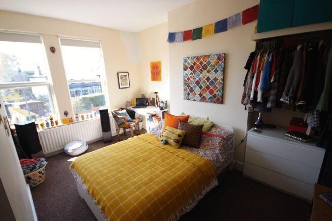 5 bed Terraced to rent Image 8