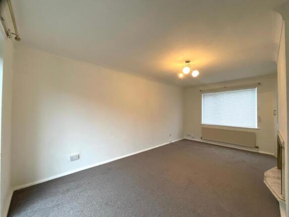 3 bed Terraced to rent Image 9