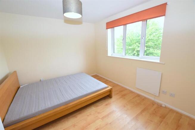 Bedroom: