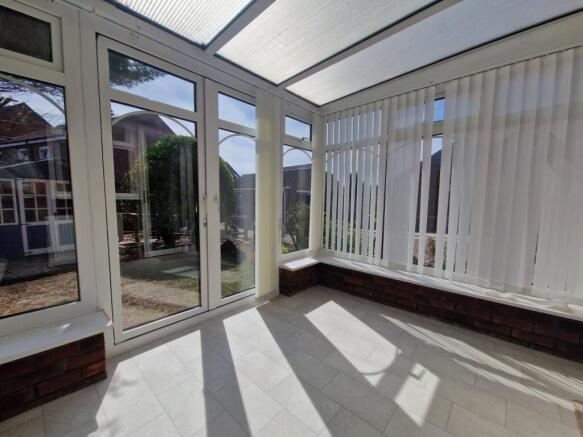 2 bed Bungalow for sale Image 6