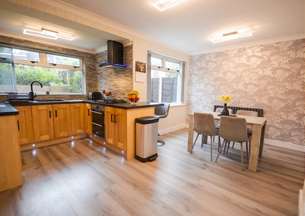 Rishworth Rise, Shaw OL2 photo 5