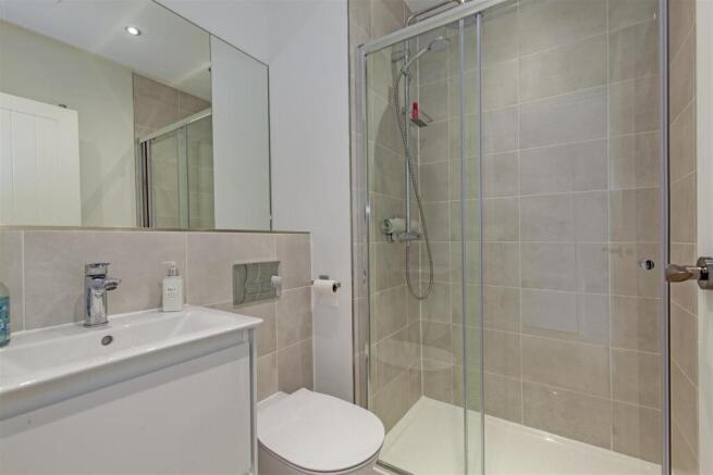 Bedroom 2 En Suite-1.jpg