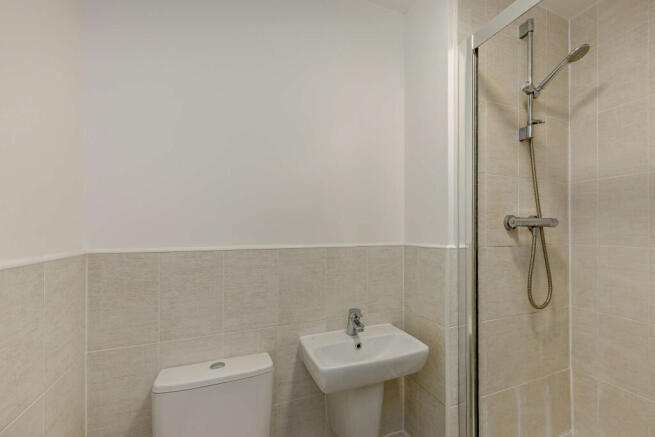 4 bed Semi-Detached for sale Image 11