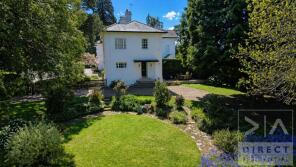 4, Reeves Rest, High Road, Coulsdon CR5 3SH