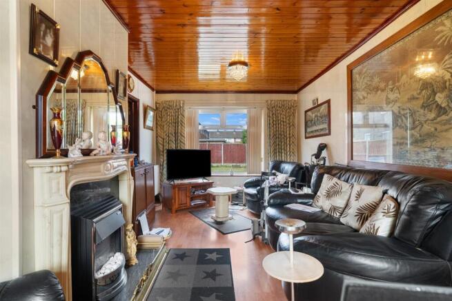 Living Room.jpg