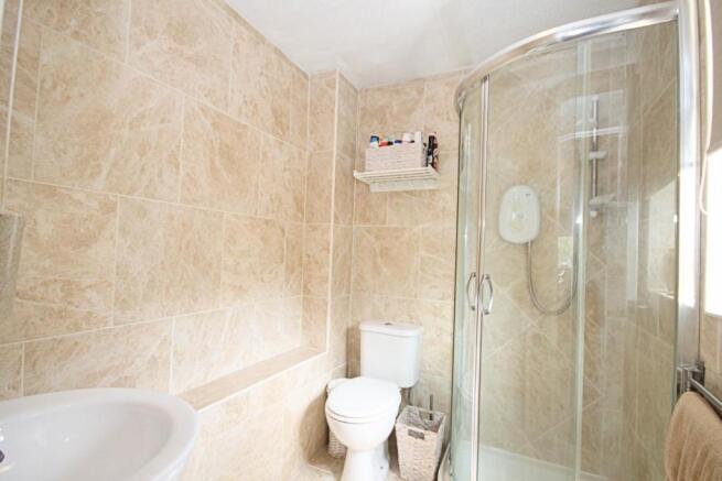 ensuite.JPG