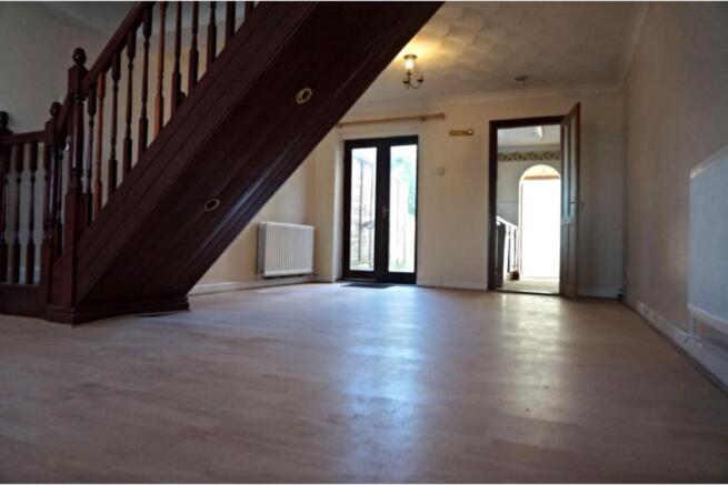 Lounge/Dining Room